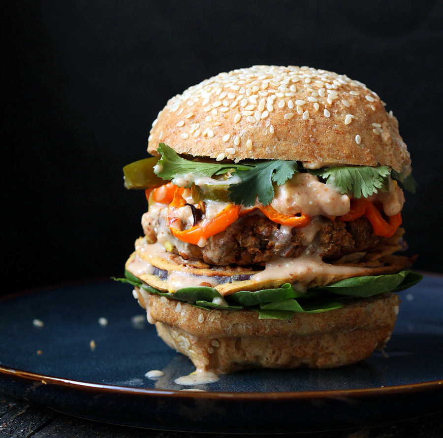 Lentil-cauliflower-burger